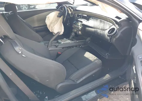 2013 Chevrolet Camaro 2Ls z USA, uszkodzony, nr VIN 2G1FA1E35D9134698